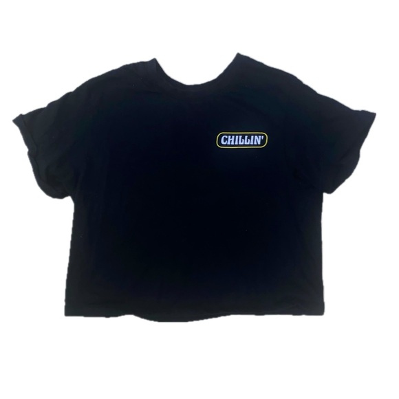 “Chillin” Crop Top T Shirt - Picture 1 of 4